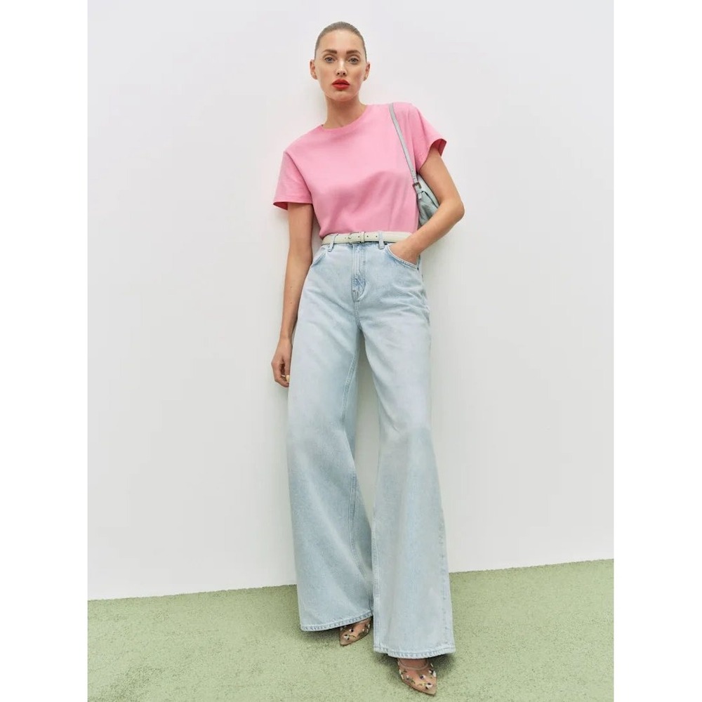 NWOT Reformation Eden Mid rise‎ Wide Leg Jeans 25 Light Wash Denim Minimalist - Picture 2 of 15